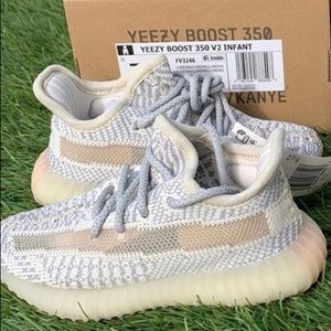 NIB INFANT ADIDAS YEEZY 350 BOOST LUNDMARK SIZE 7K